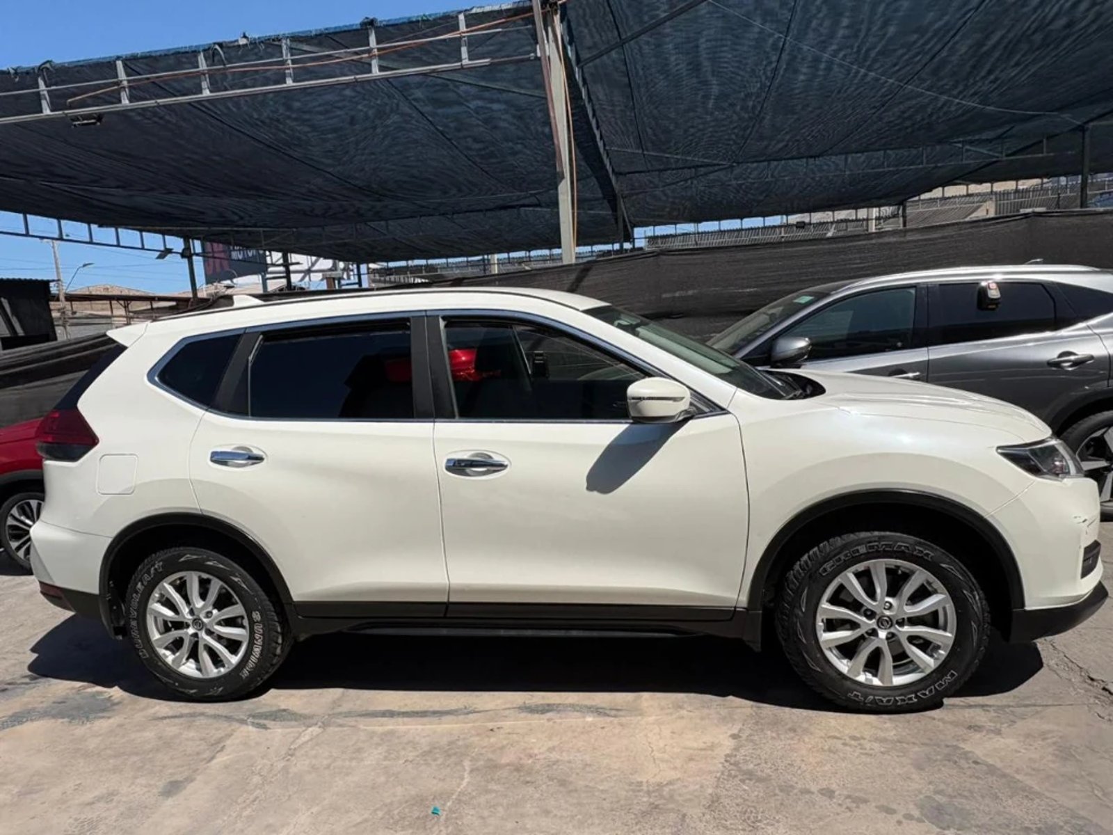 Nissan X-TRAIL 2.5 SENSE MC 4X2 CVT AT 5P 2022 - Imagen 6 de 11