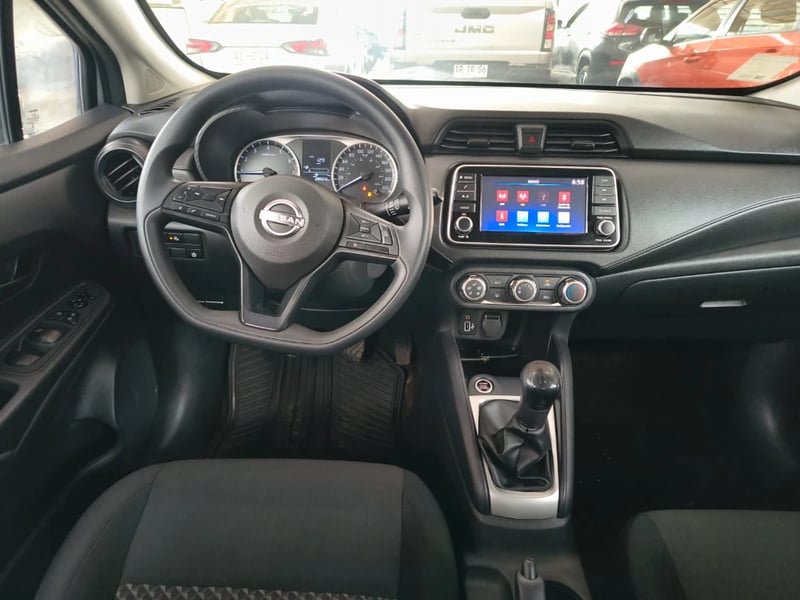 Nissan Versa 2025 - Imagen 12 de 20