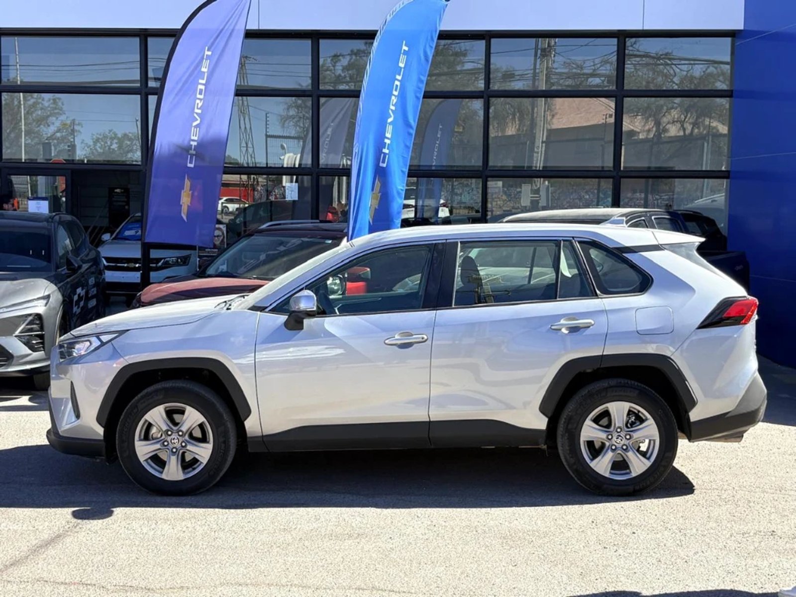 Toyota Rav4 2023 - Imagen 8 de 20