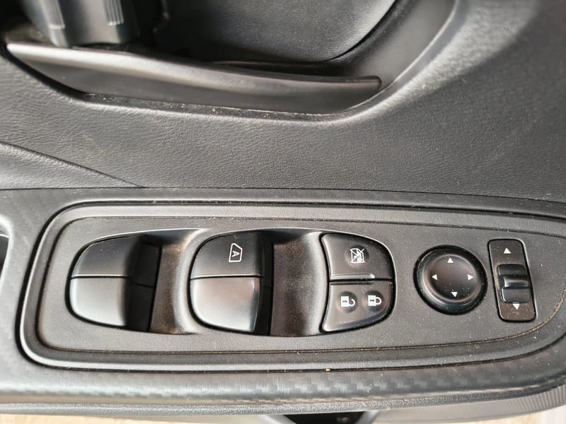 Nissan Versa 2025 - Imagen 15 de 20