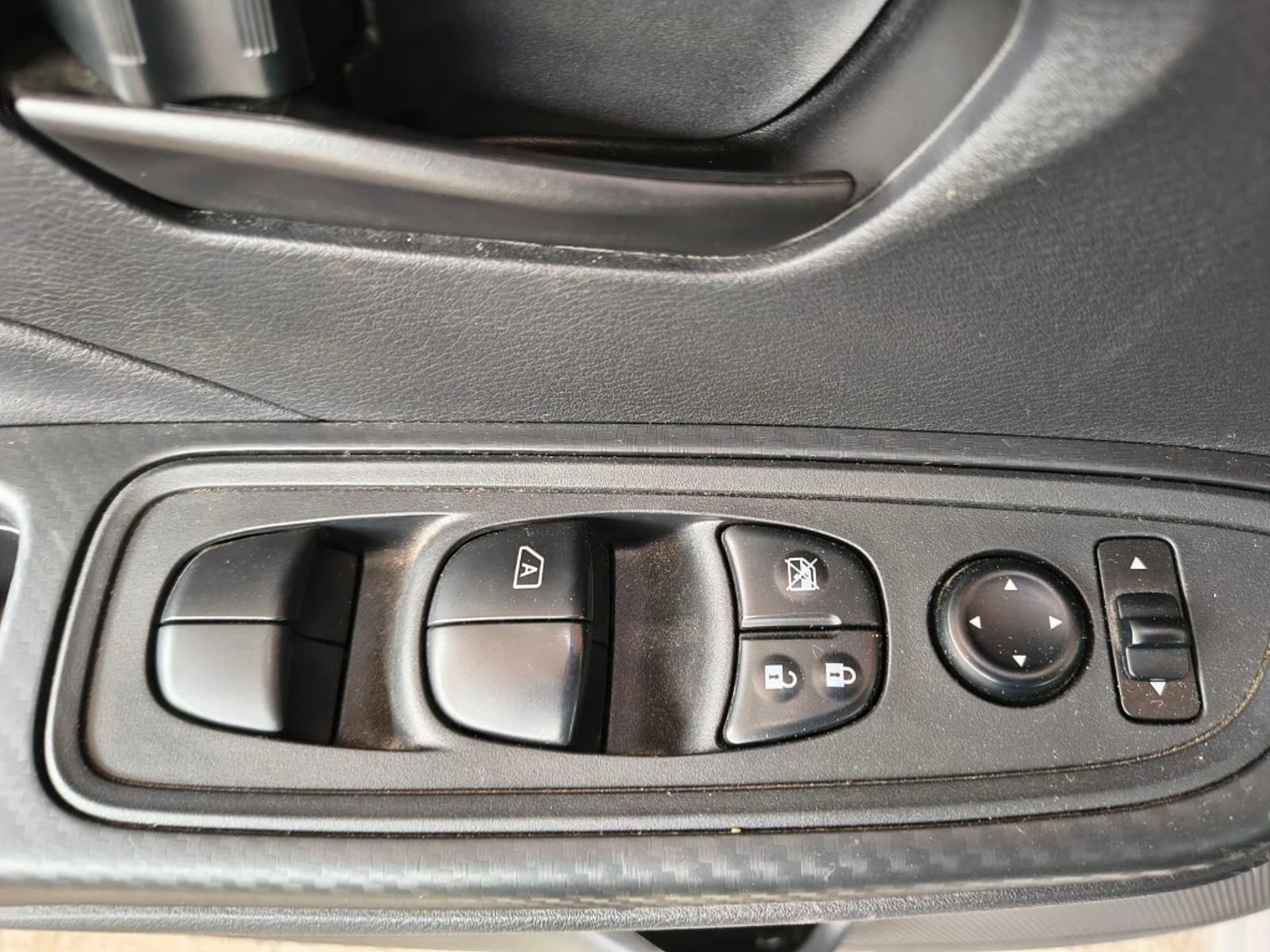 Nissan Versa 2025 - Imagen 15 de 20