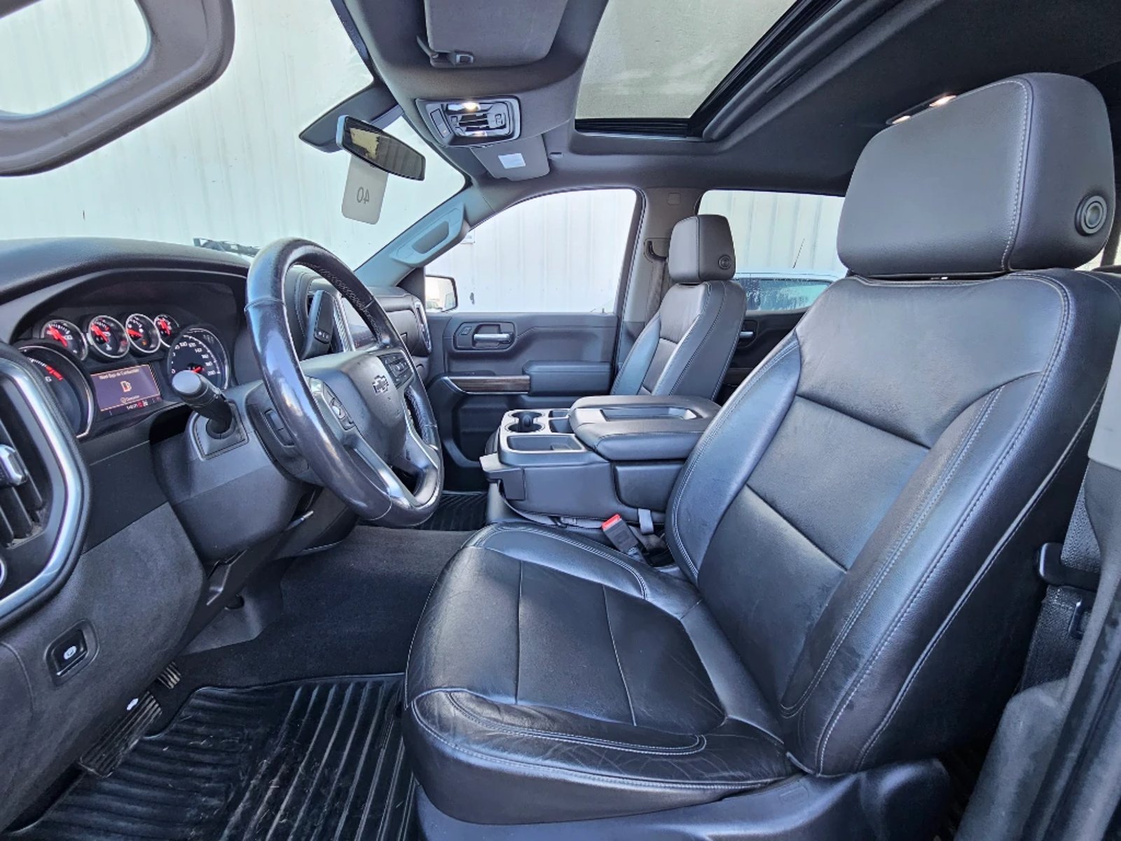 Chevrolet SILVERADO 5.3 LT TRAILBOSS Z71 4X4 AT 4P 2021 - Imagen 13 de 20