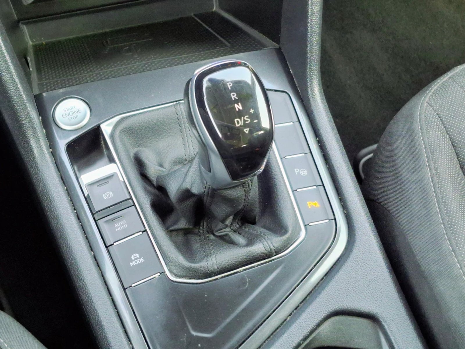Volkswagen TIGUAN 1.4 TSI COMFORTLINE 4X2 AT 5P 2023 - Imagen 17 de 20