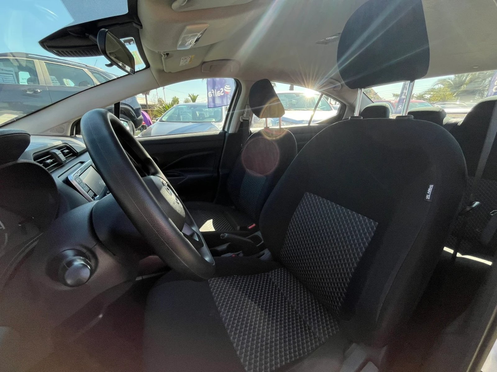 Nissan Versa 2025 - Imagen 13 de 20
