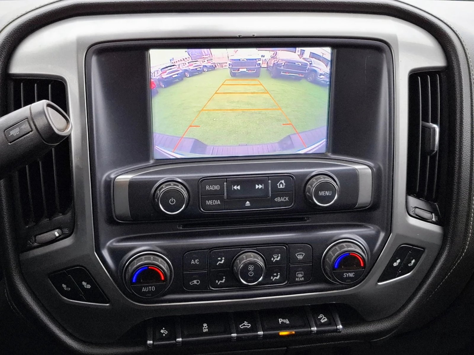 CHEVROLET SILVERADO 5.3 LT 4WD EXT Z71 DOB. CAB. AT 4P 2019 - Imagen 19 de 20