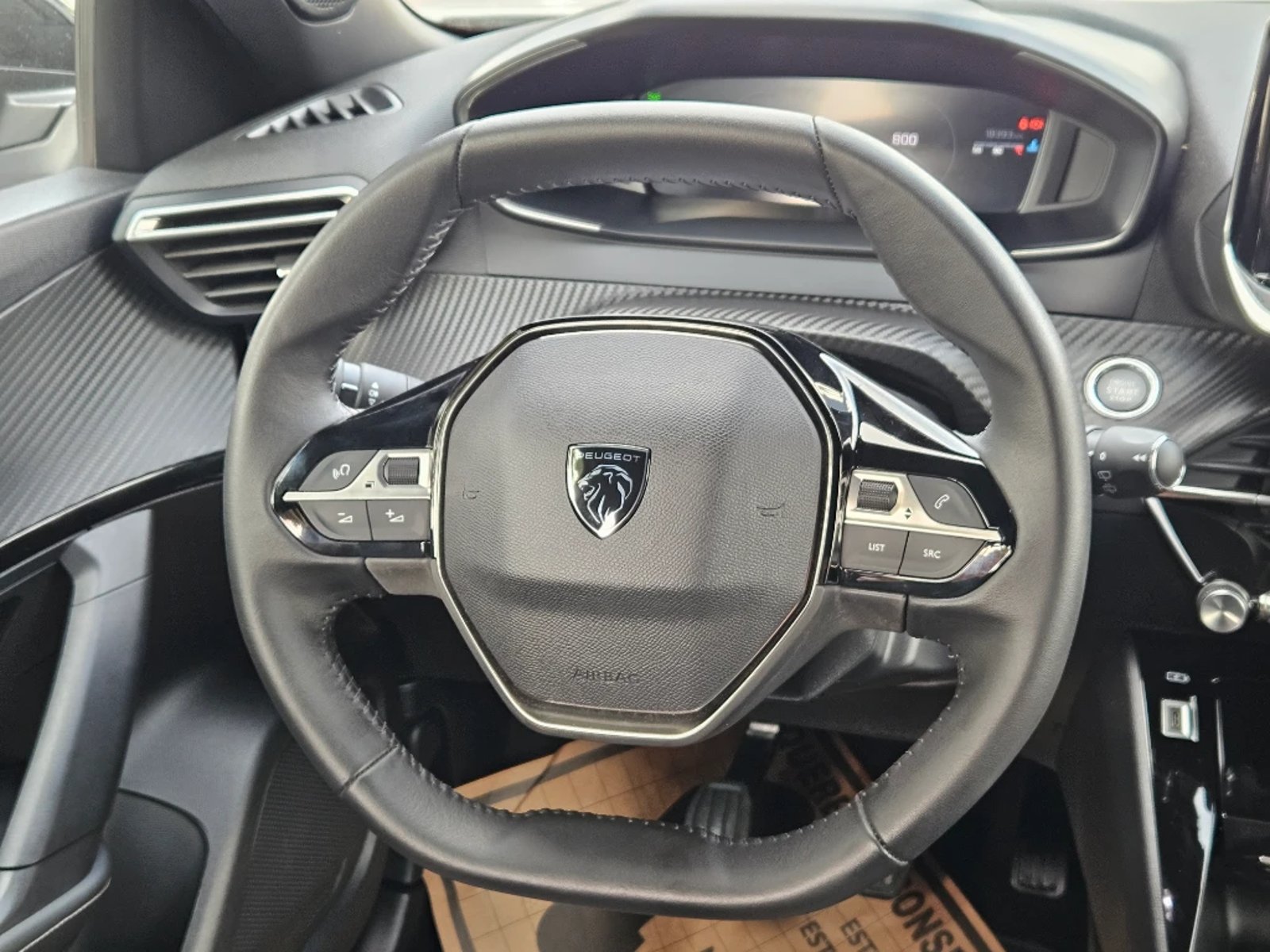 Peugeot 2008 1.2 ALLURE PACK PURETECH 130HP 4X2 MT 5P 2025 - Imagen 14 de 20