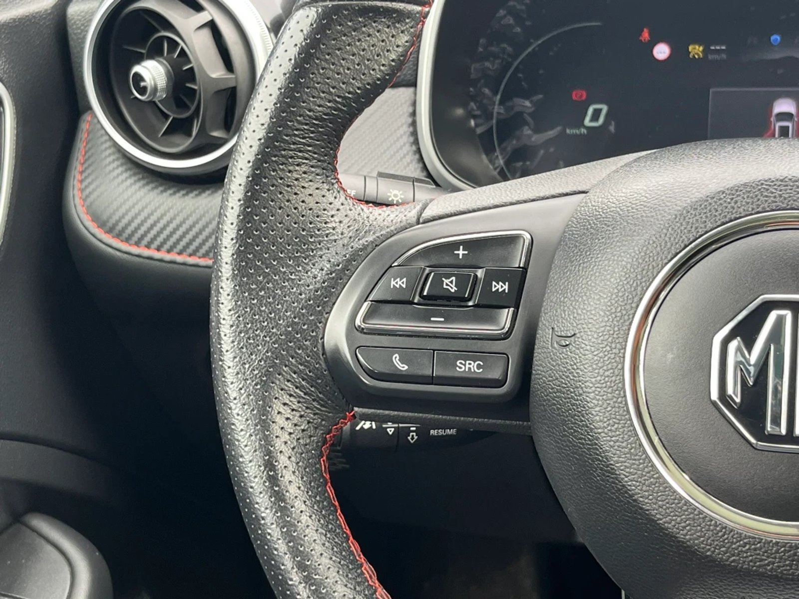 MG Zs 2024 - Imagen 16 de 20