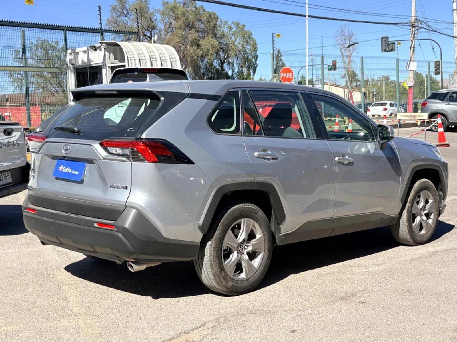 Toyota Rav4 2023 - Imagen 7 de 20
