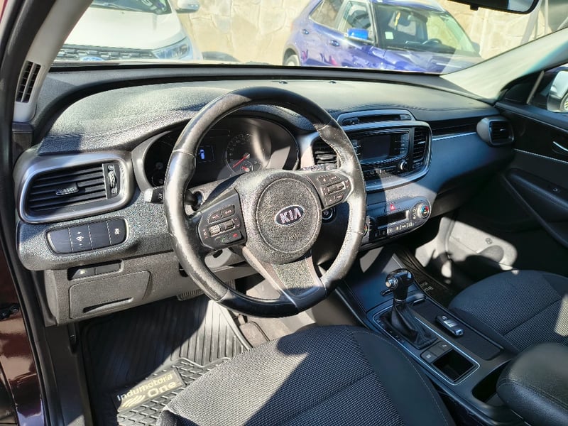 Kia Sorento 2017 - Imagen 15 de 20