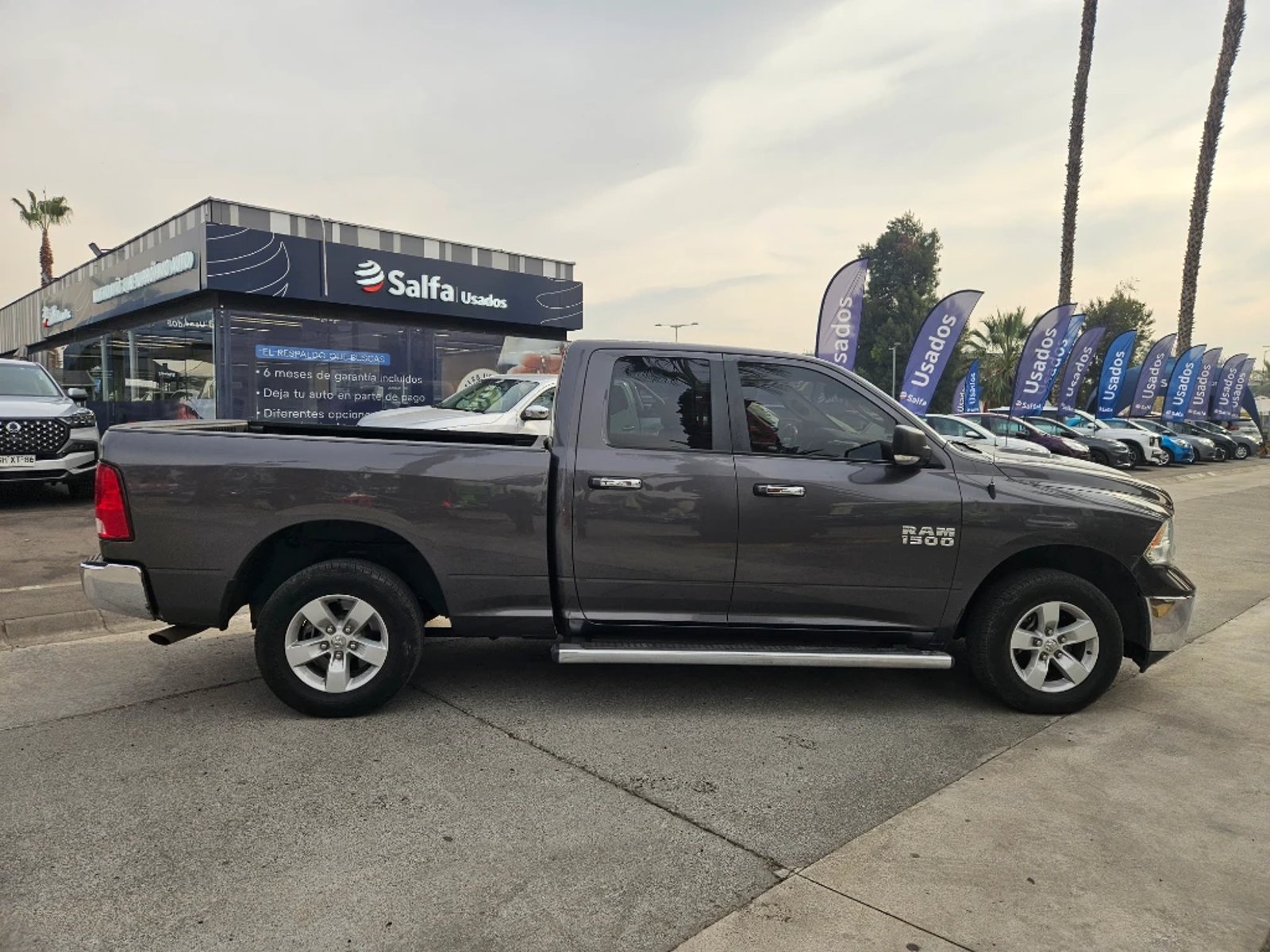 Dodge RAM 1500 3.6 SLT 4X4 QUAD CAB DOB. CAB. AT 4P 2019 - Foto 4 de 20