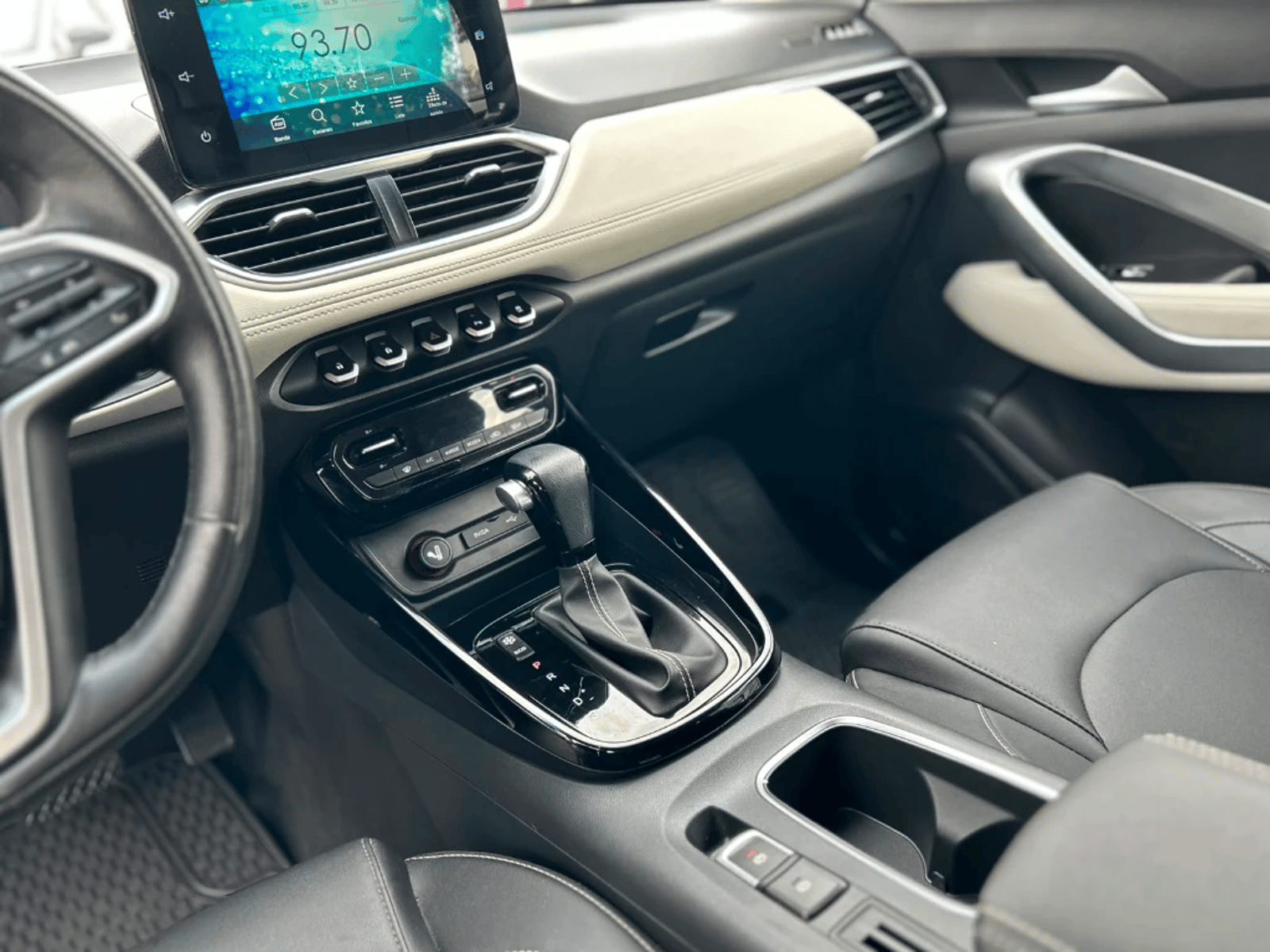 Chevrolet CAPTIVA 1.5T PREMIER FWD CVT AT 5P 2022 - Imagen 15 de 20