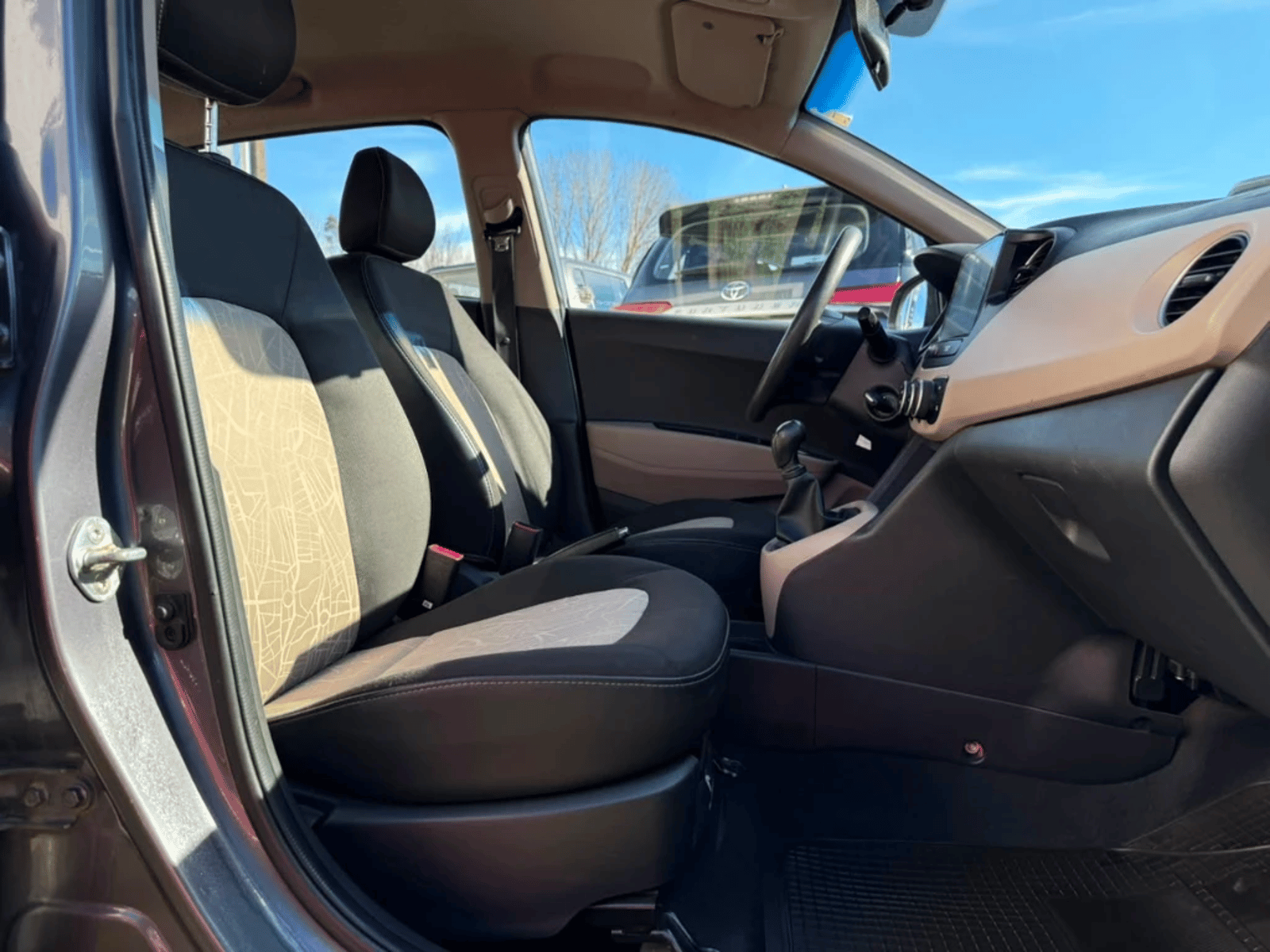 Hyundai I10 2017 - Imagen 19 de 20