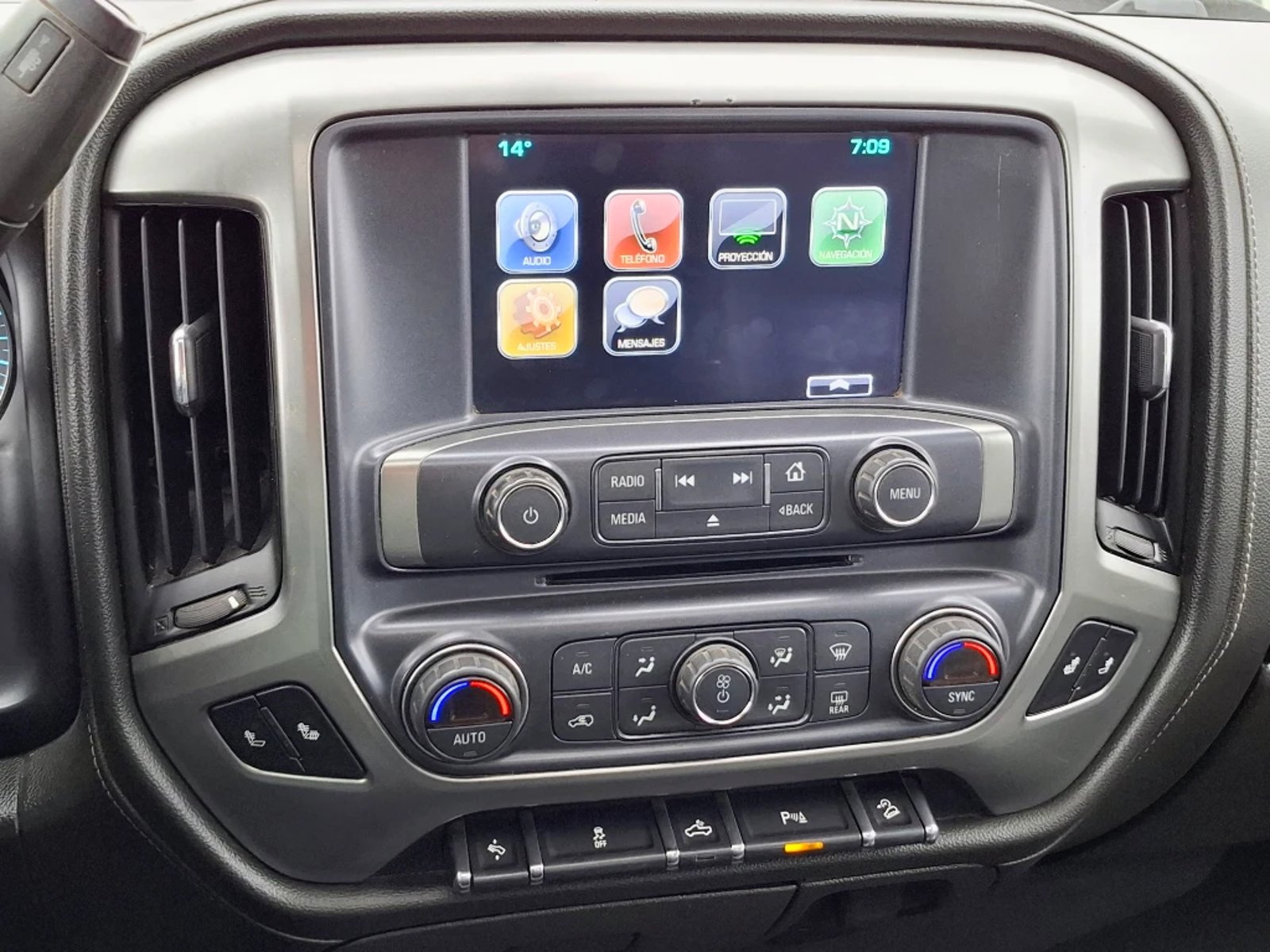 CHEVROLET SILVERADO 5.3 LT 4WD EXT Z71 DOB. CAB. AT 4P 2019 - Imagen 18 de 20