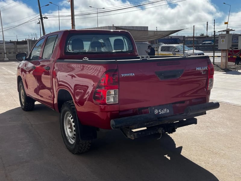 Toyota Hilux 2023 - Imagen 7 de 20