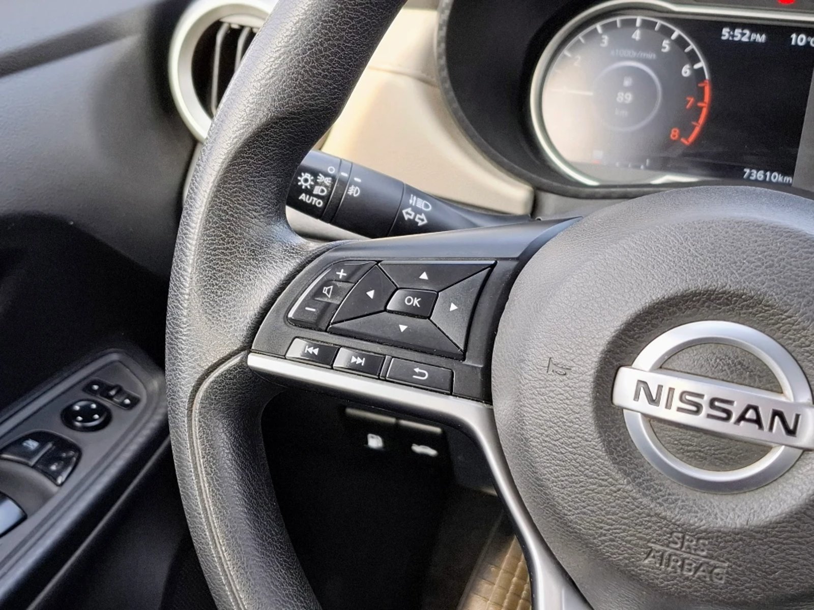 NISSAN VERSA 1.6 ADVANCE 4X2 MT 4P 2020 - Imagen 13 de 20