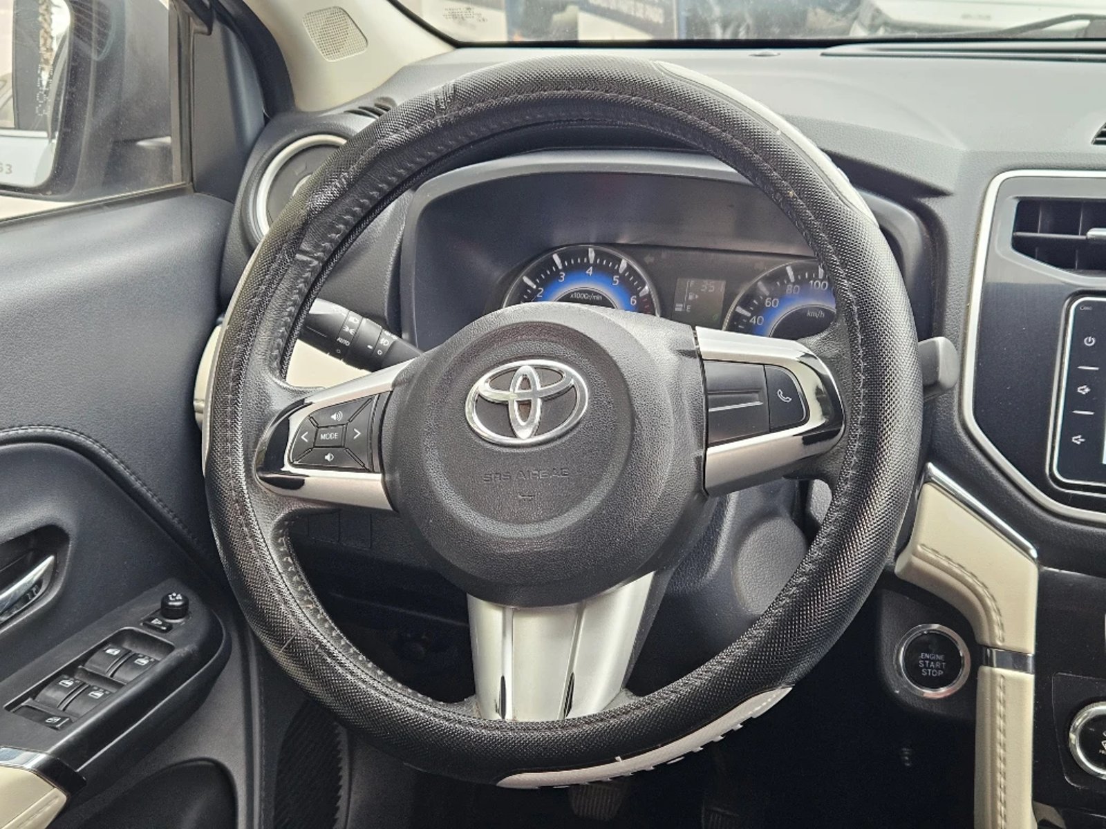 TOYOTA RUSH 1.5 XLI 4X2 MT 5P 2022 - Imagen 14 de 20