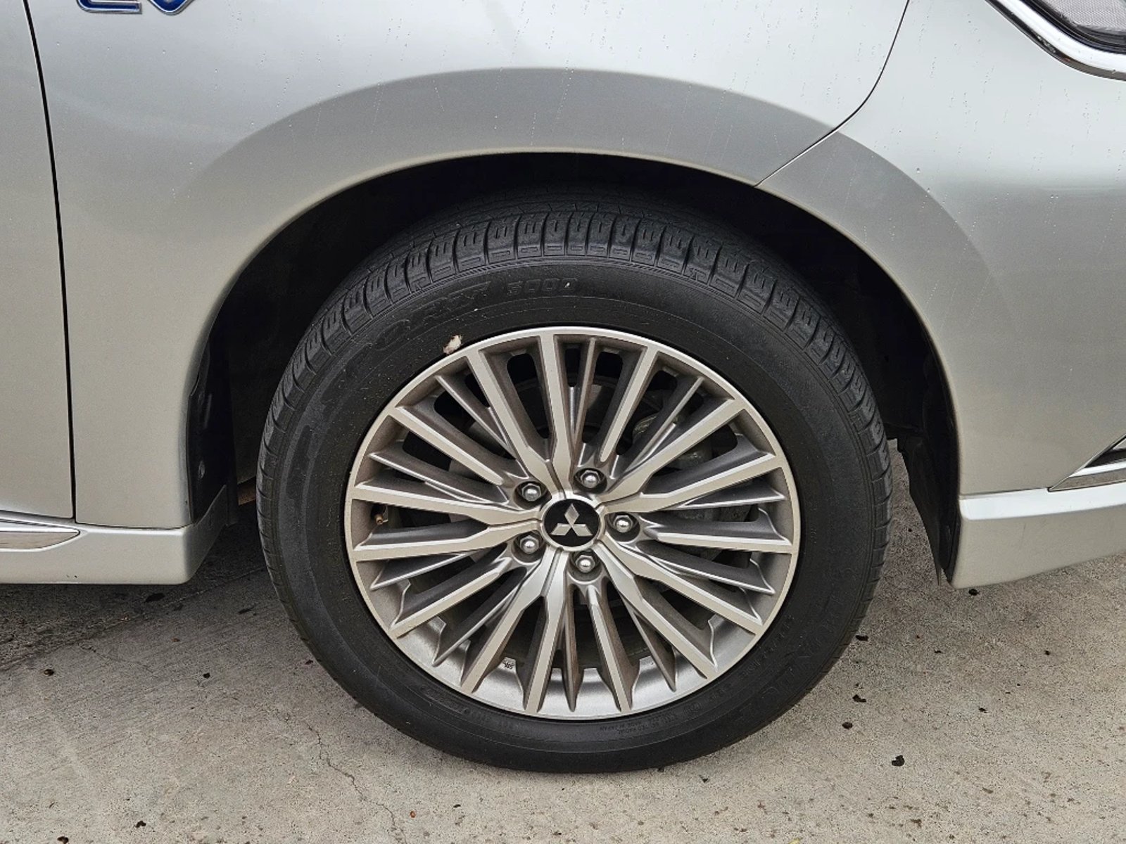 Mitsubishi OUTLANDER 2.0 PHEV HYBRID 4X4 AT 5P 2020 - Imagen 10 de 20
