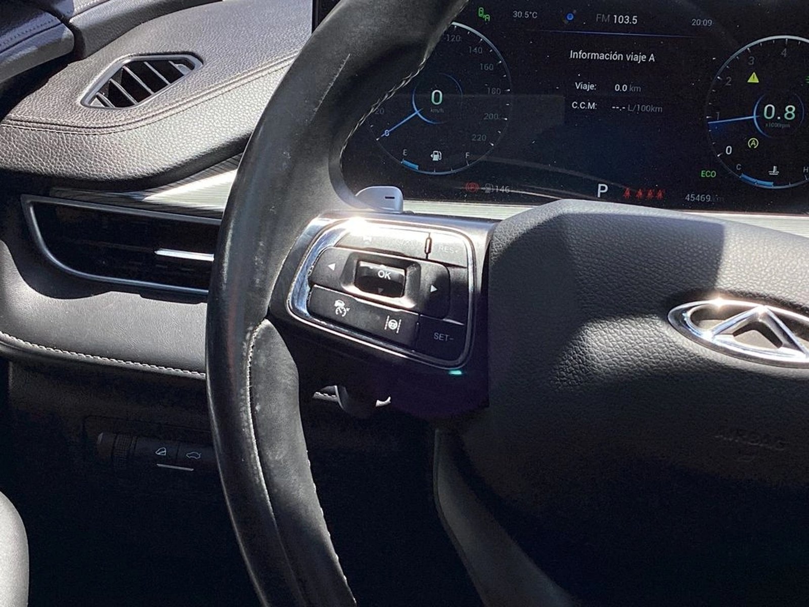 Chery TIGGO 8 PRO 2.0 TGDI GLX PRO MAX AWD AT 5P 2024 - Imagen 13 de 20