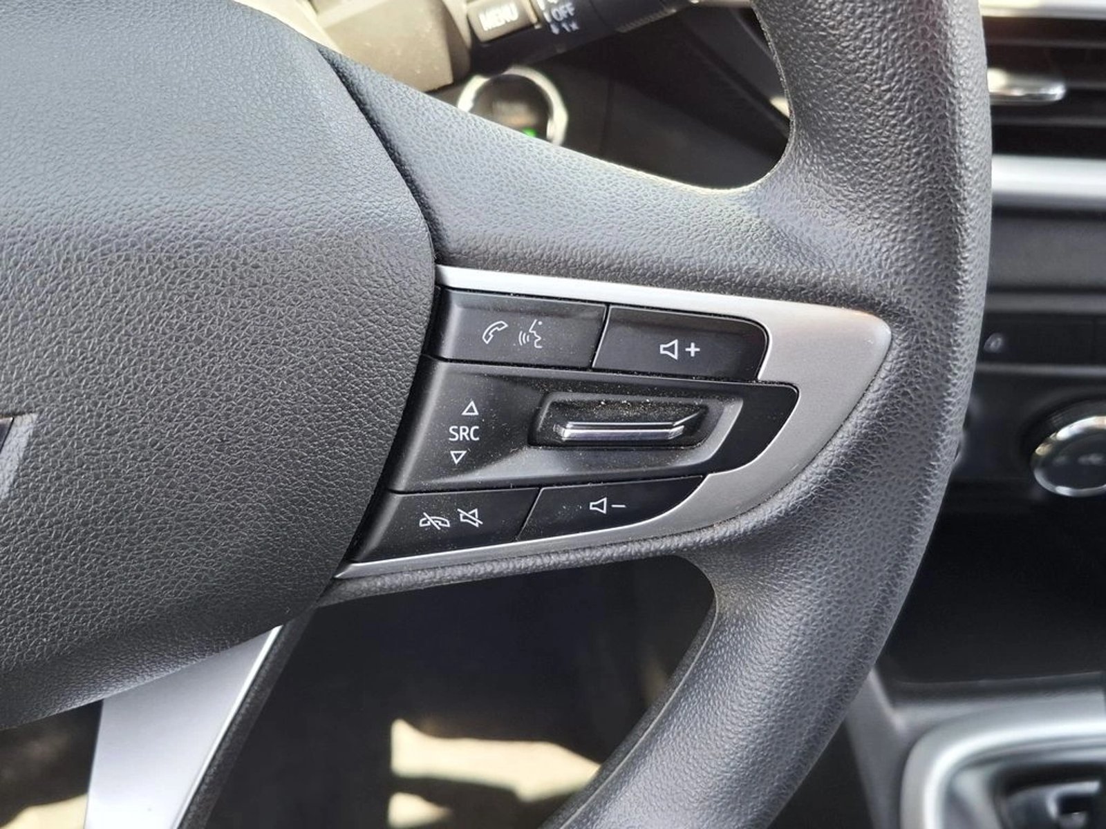 Chevrolet TRACKER 1.2T LTZ R 4X2 AT 5P 2025 - Imagen 16 de 20