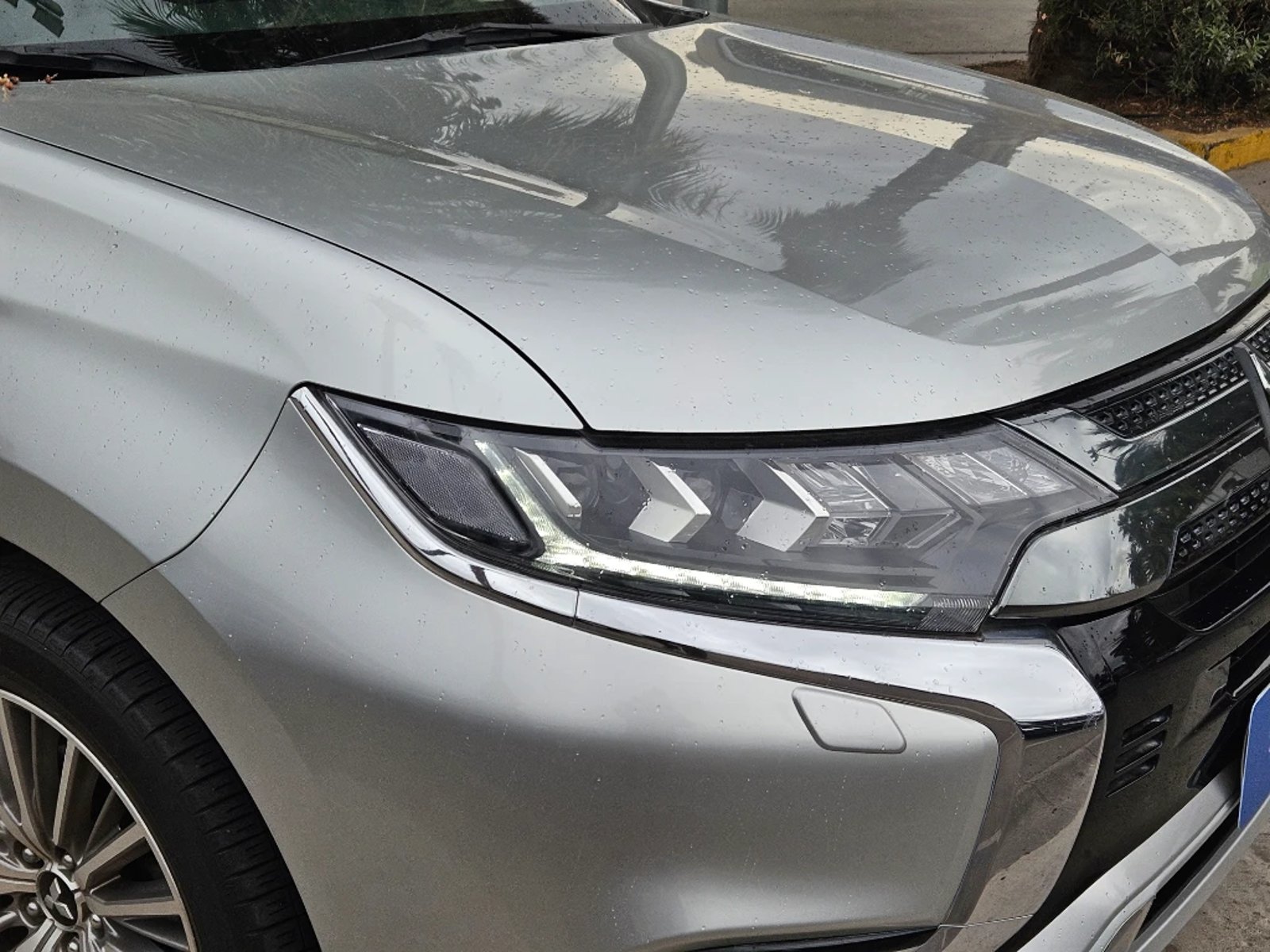 Mitsubishi OUTLANDER 2.0 PHEV HYBRID 4X4 AT 5P 2020 - Imagen 9 de 20