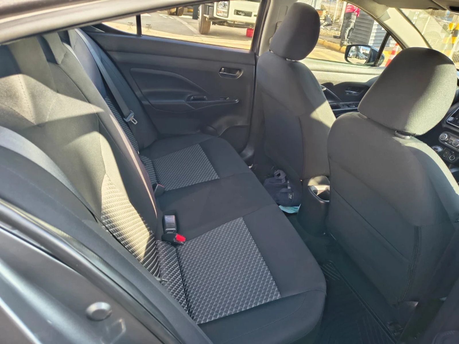 Nissan Versa 2022 - Imagen 10 de 17