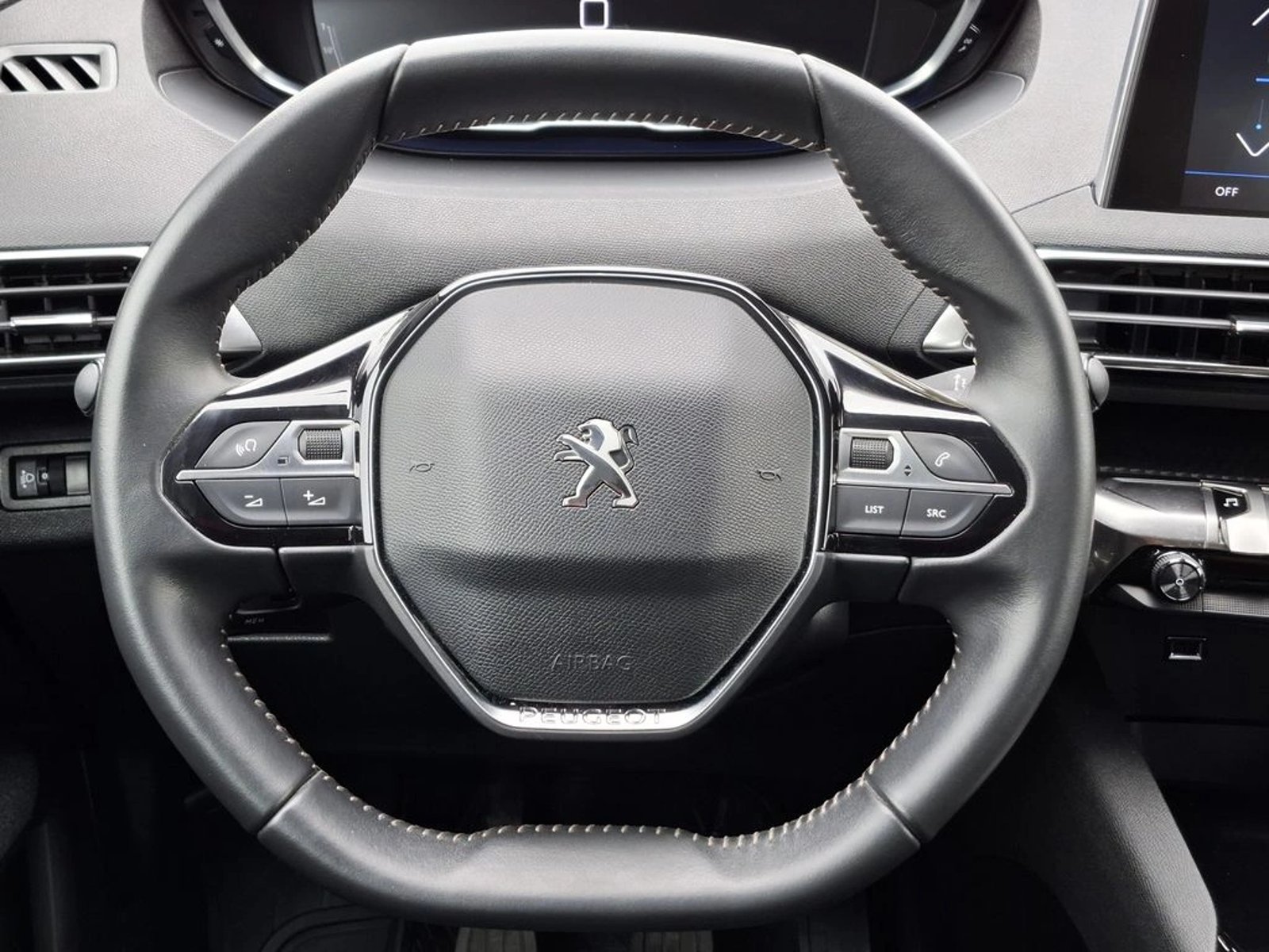 Peugeot 3008 1.5 ACTIVE PACK BLUEHDI 130 4X2 MT6 5P 2023 - Imagen 13 de 20