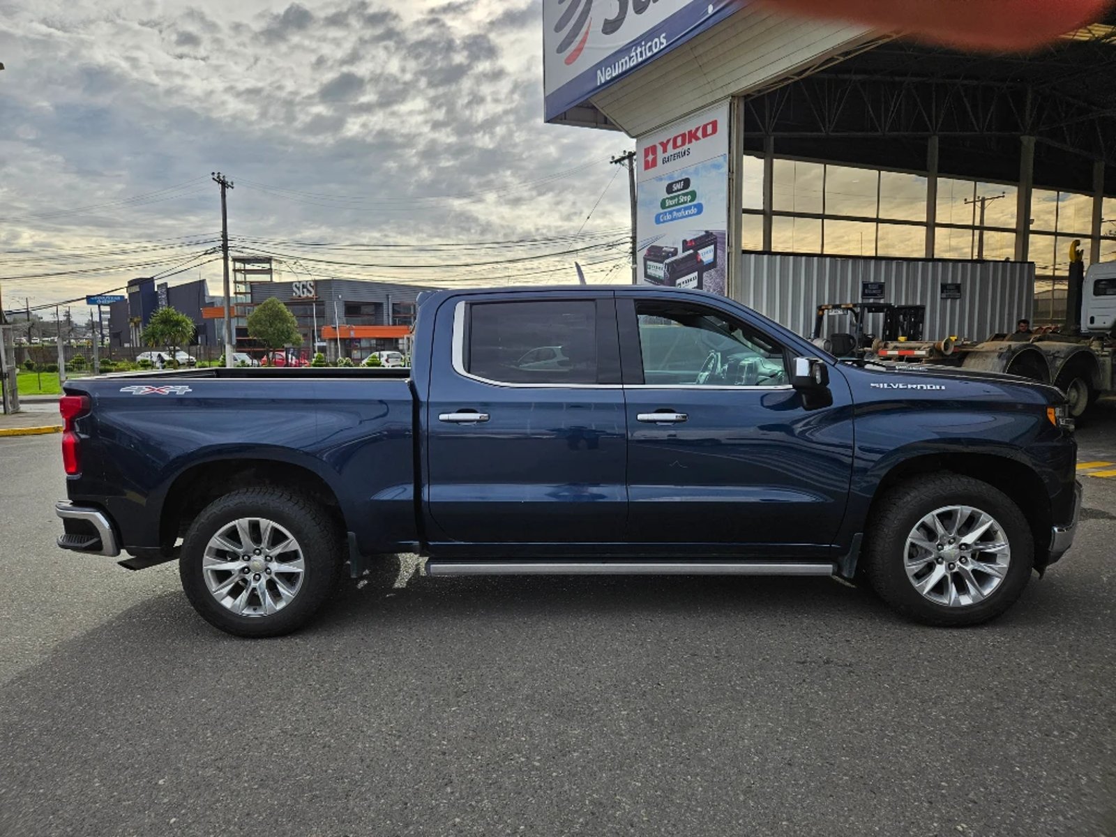 Chevrolet Silverado 2022 - Imagen 8 de 20