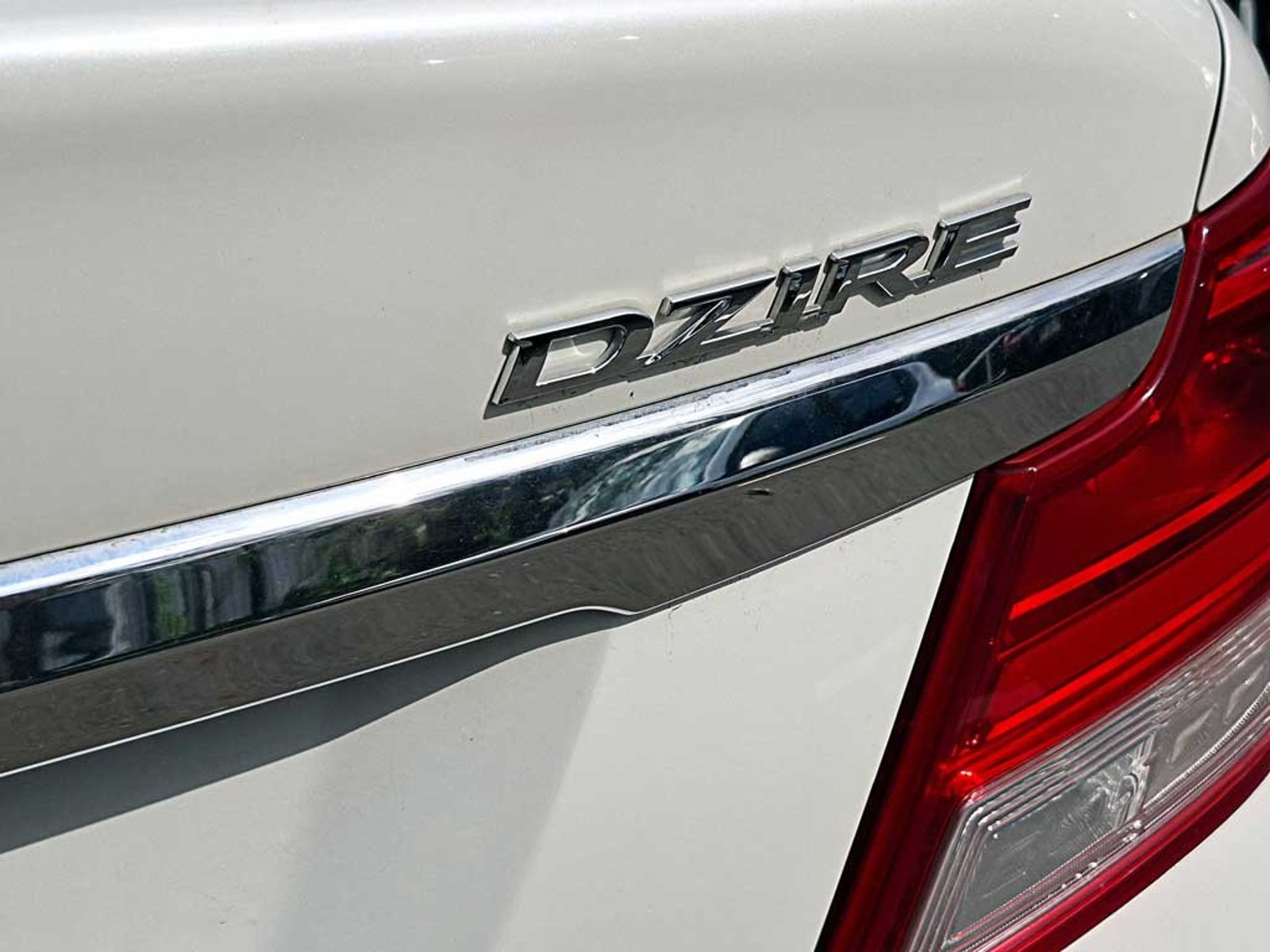 Suzuki DZIRE 1.2 GL SPORT MT 2024 - Imagen 9 de 18