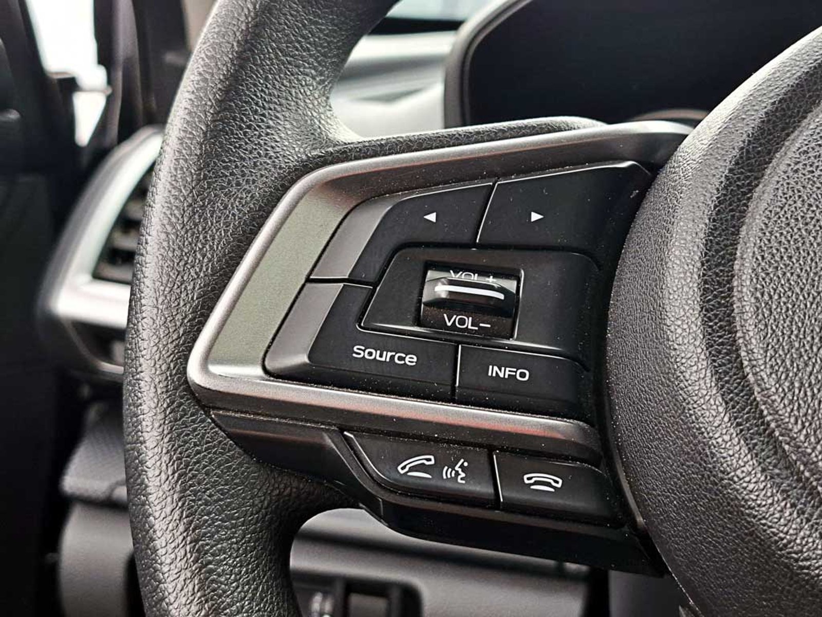 Subaru FORESTER 2.0 X AT 4X4 2024 - Imagen 16 de 20