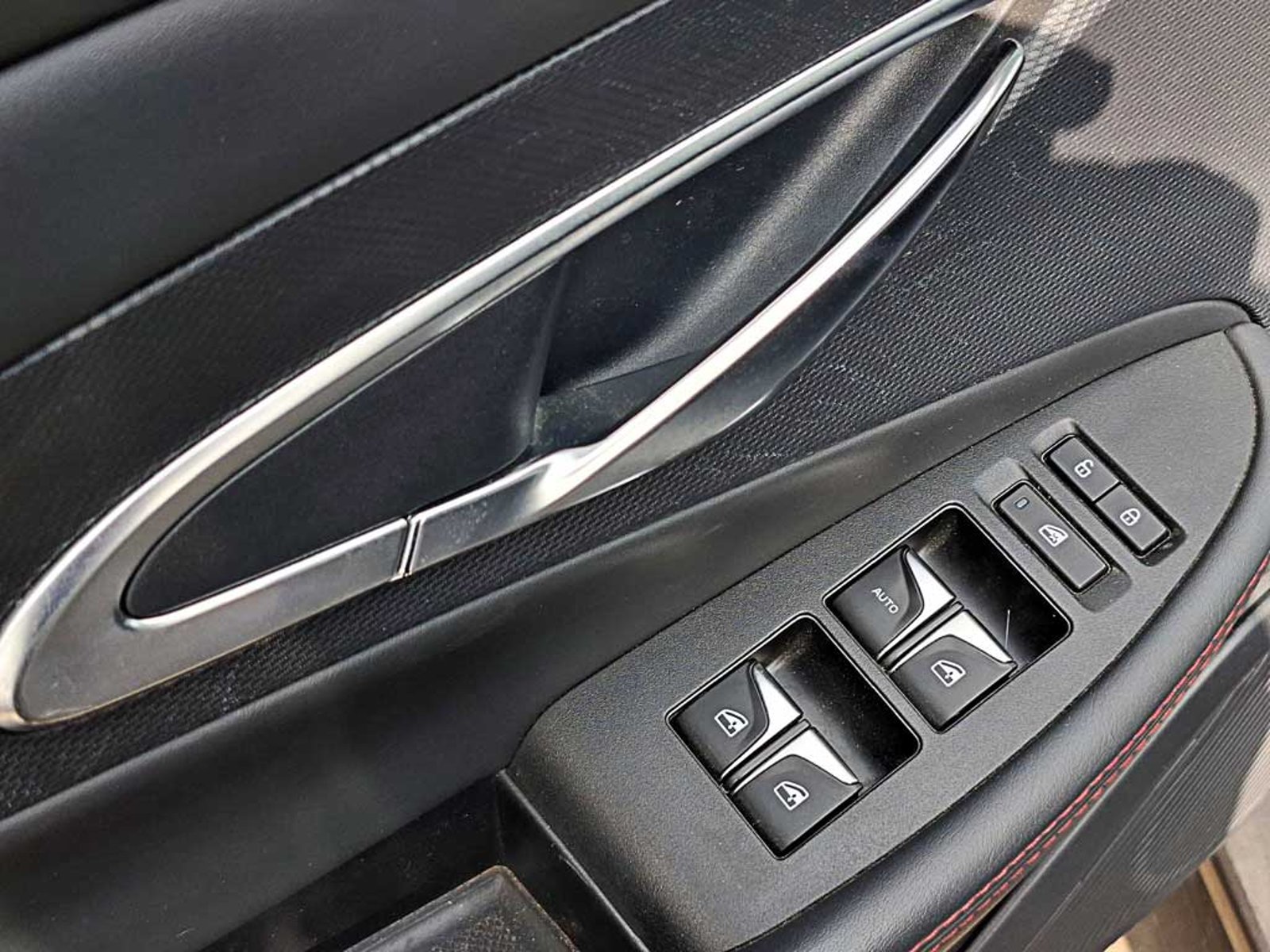 Changan UNI-T 1.5 LUXURY AT 2024 - Imagen 17 de 17