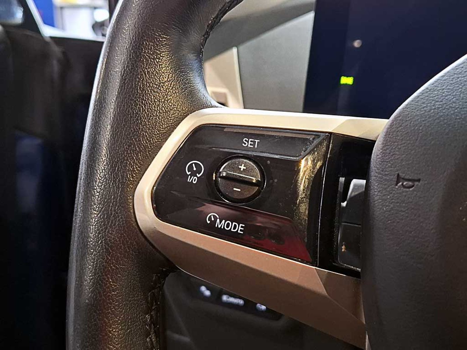 BMW IX 0.0 XDRIVE40 SUITE AT 4X4 ELECTRICO 2023 - Imagen 18 de 20
