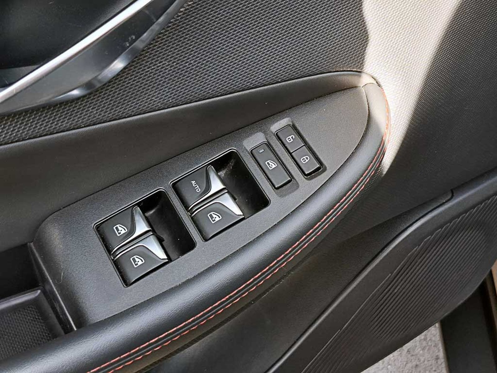 CHANGAN UNI-T (IN) 1.5 LUXURY AT 2024 - Imagen 11 de 20