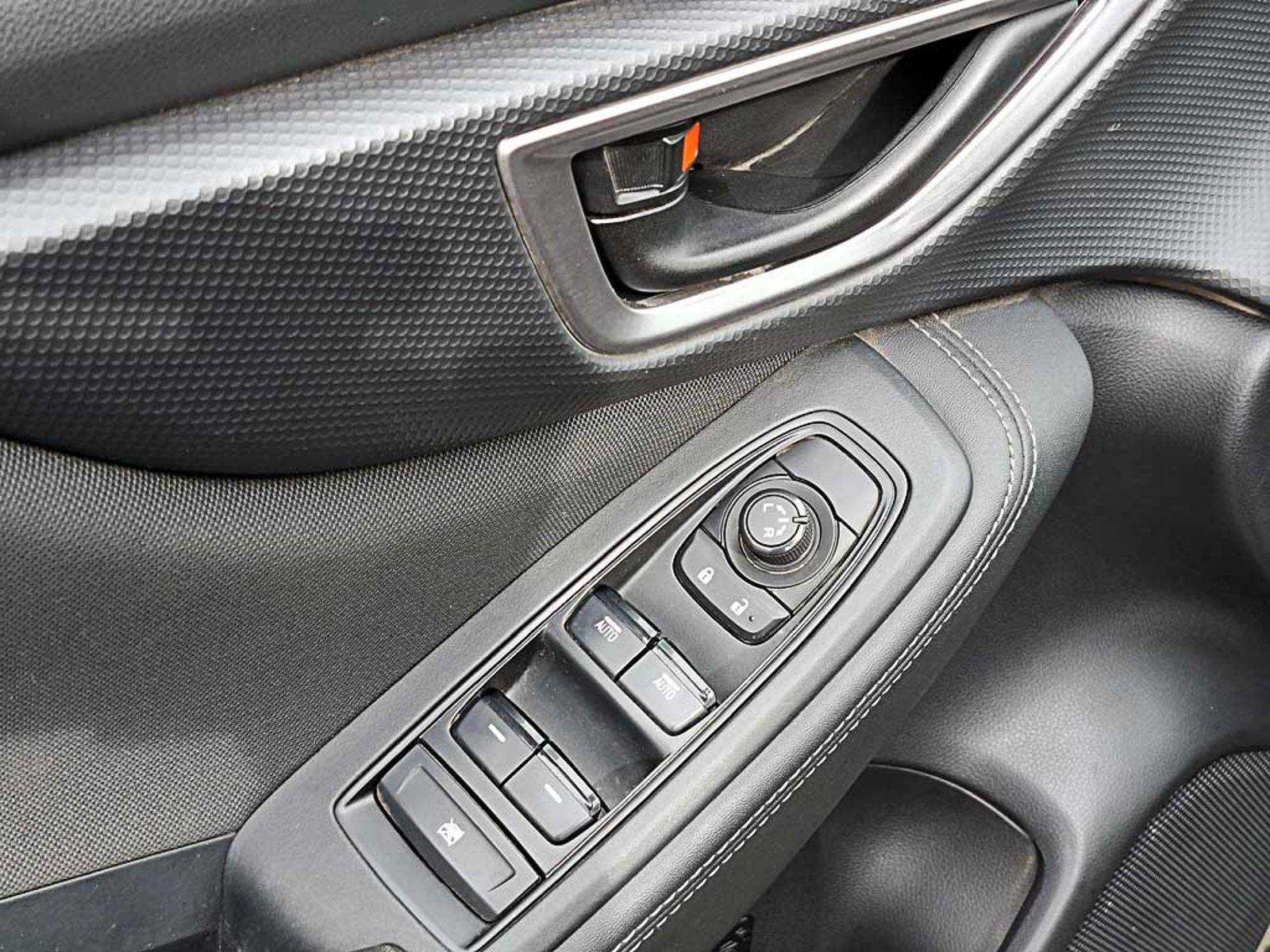 Subaru FORESTER 2.0 X AT 4X4 2024 - Imagen 15 de 20