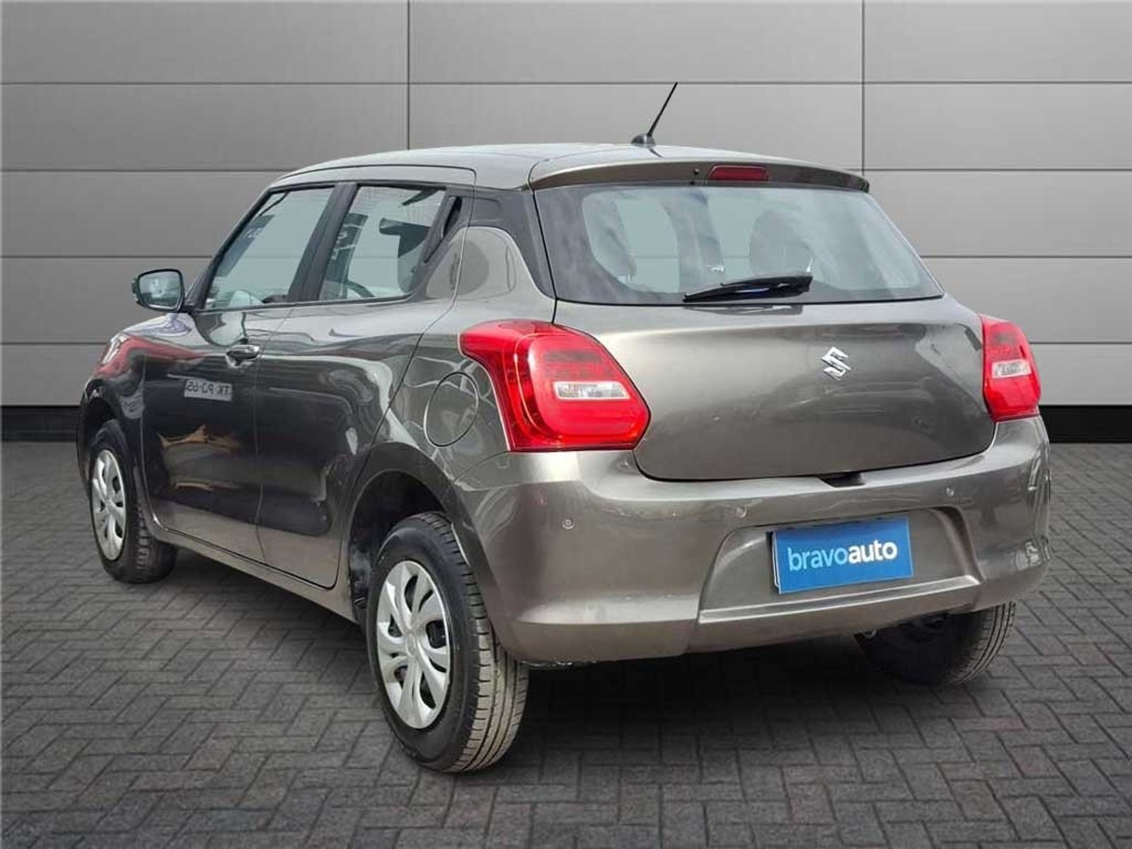 Suzuki SWIFT 1.2 GL MT 2024 - Foto 2 de 19