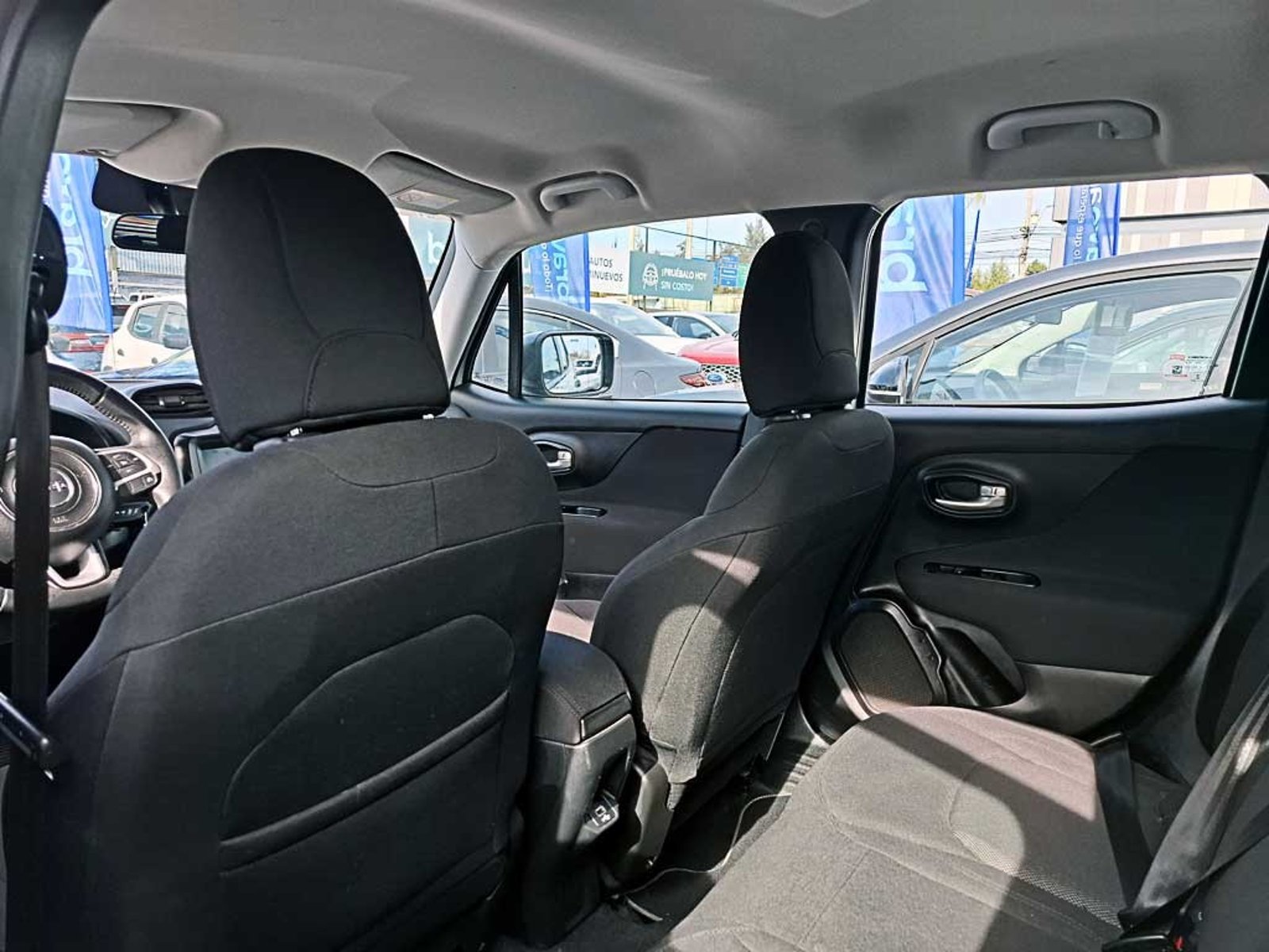 JEEP RENEGADE (IN) 1.8 SPORT LX MT 2022 - Imagen 13 de 20