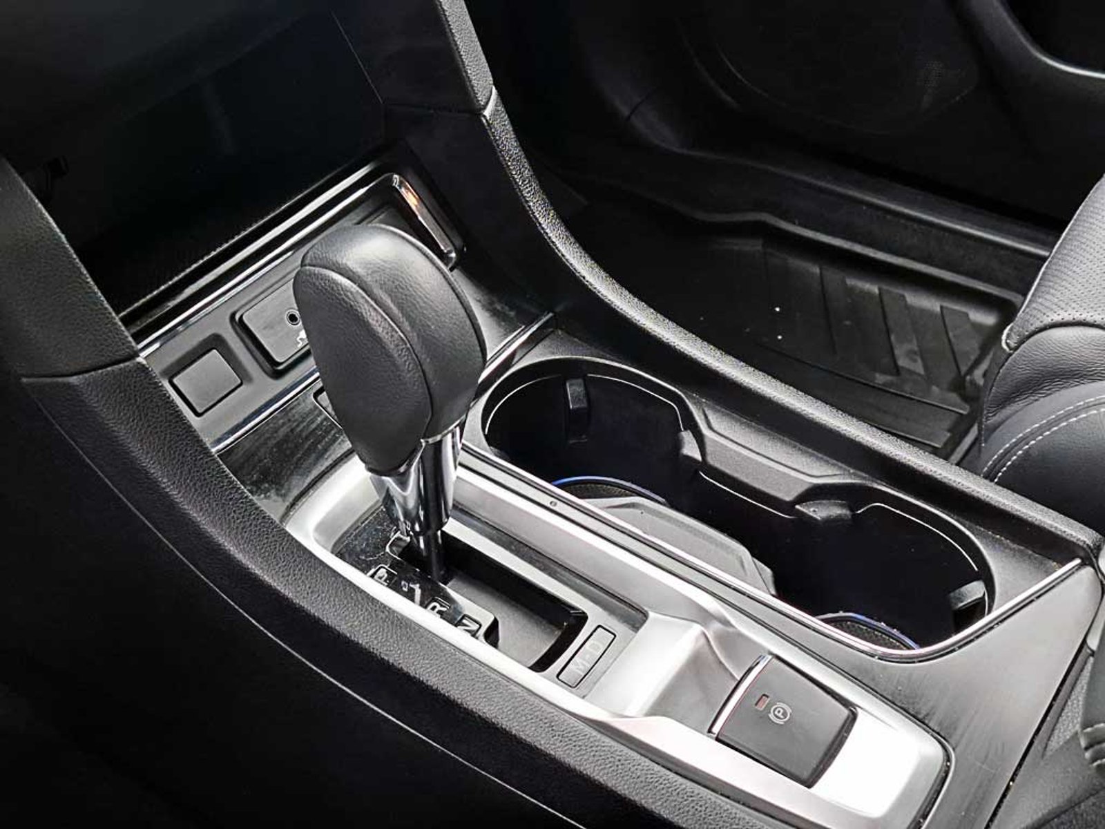 Subaru EVOLTIS (IN) 2.4 T LIMITED GARDX AT 4X4 2024 - Imagen 19 de 20