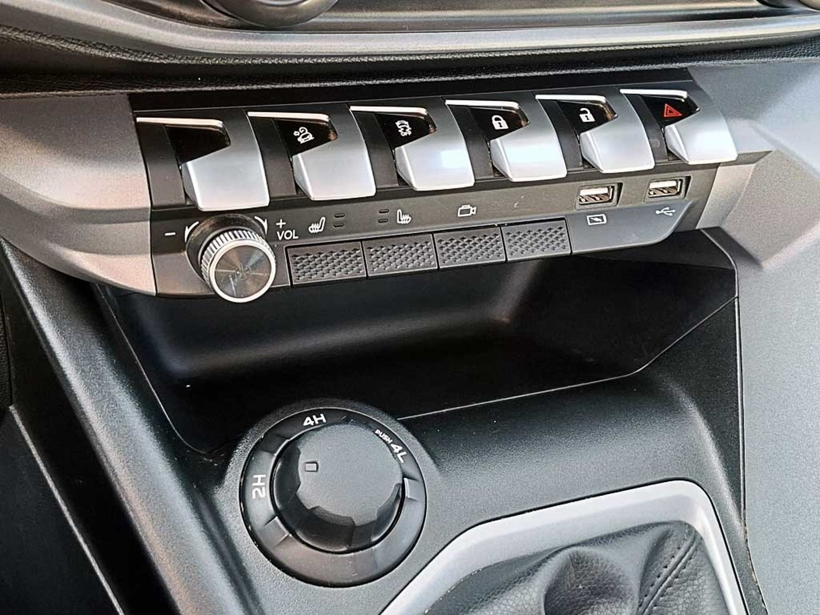 CHANGAN HUNTER (IN) 2.0 ELITE SPORT MT 4X4 DIESEL 2023 - Imagen 18 de 20