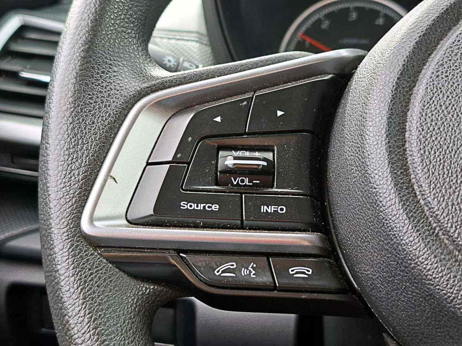 Subaru FORESTER 2.0 X AT 4X4 2024 - Imagen 18 de 20