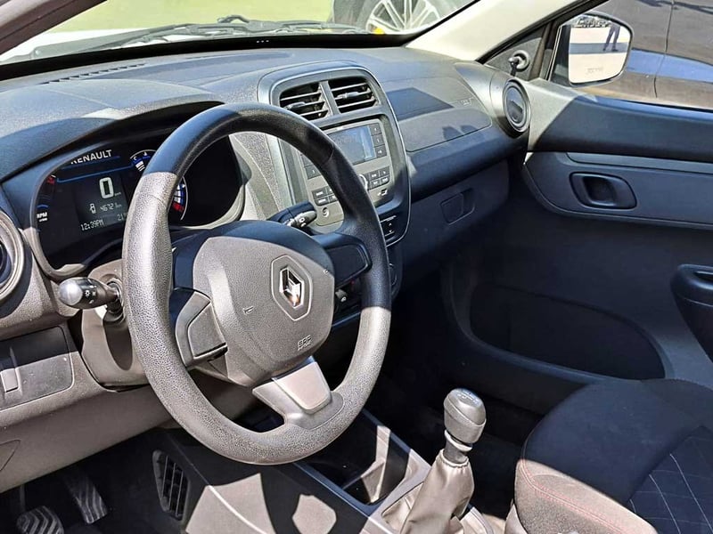 Renault KWID 1.0 HB INTENS MT 2024 - Imagen 17 de 19
