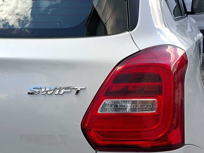 Suzuki SWIFT 1.2 SPORT GL MT 2024 - Imagen 8 de 18