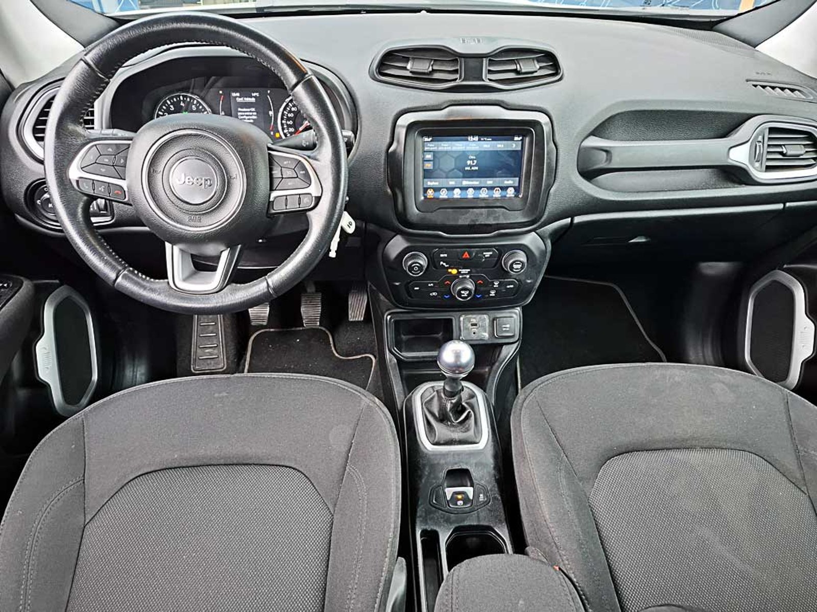 Jeep RENEGADE 1.8 SPORT LX MT 2022 - Imagen 12 de 20