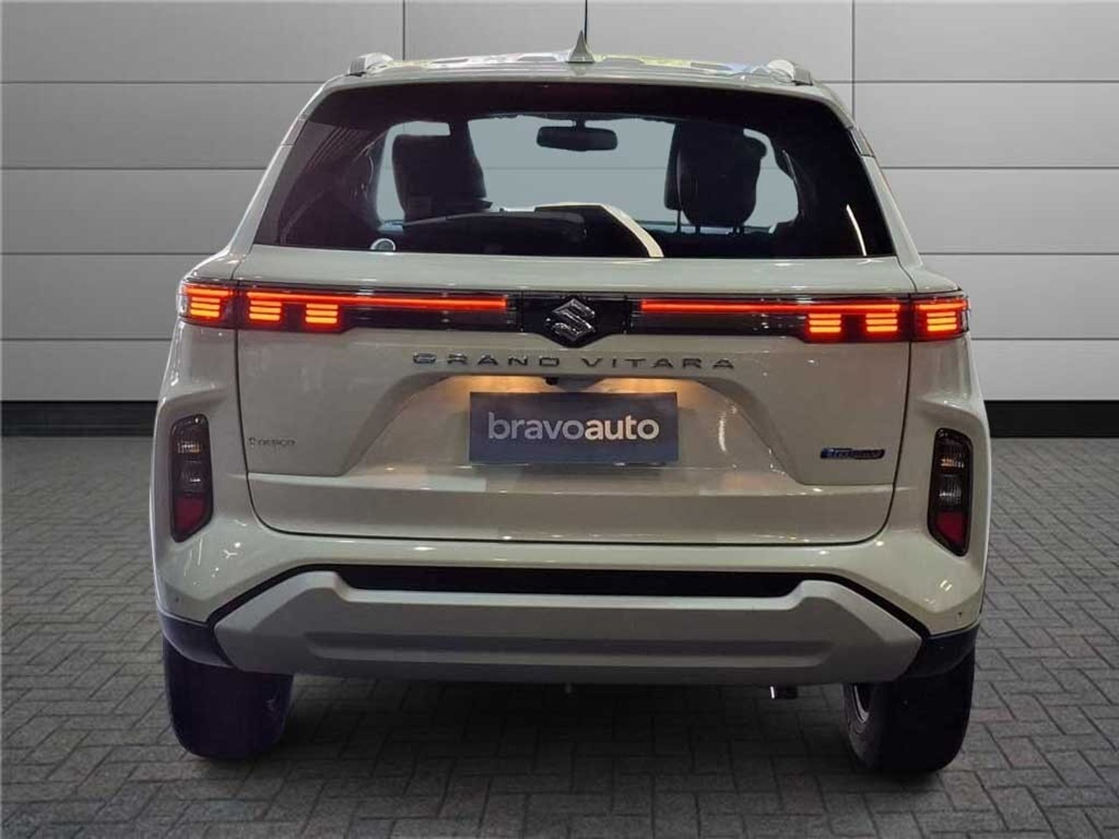 Suzuki GRAND VITARA 1.5 GLX AT 4X2 HIBRIDO 2026 - Foto 3 de 20