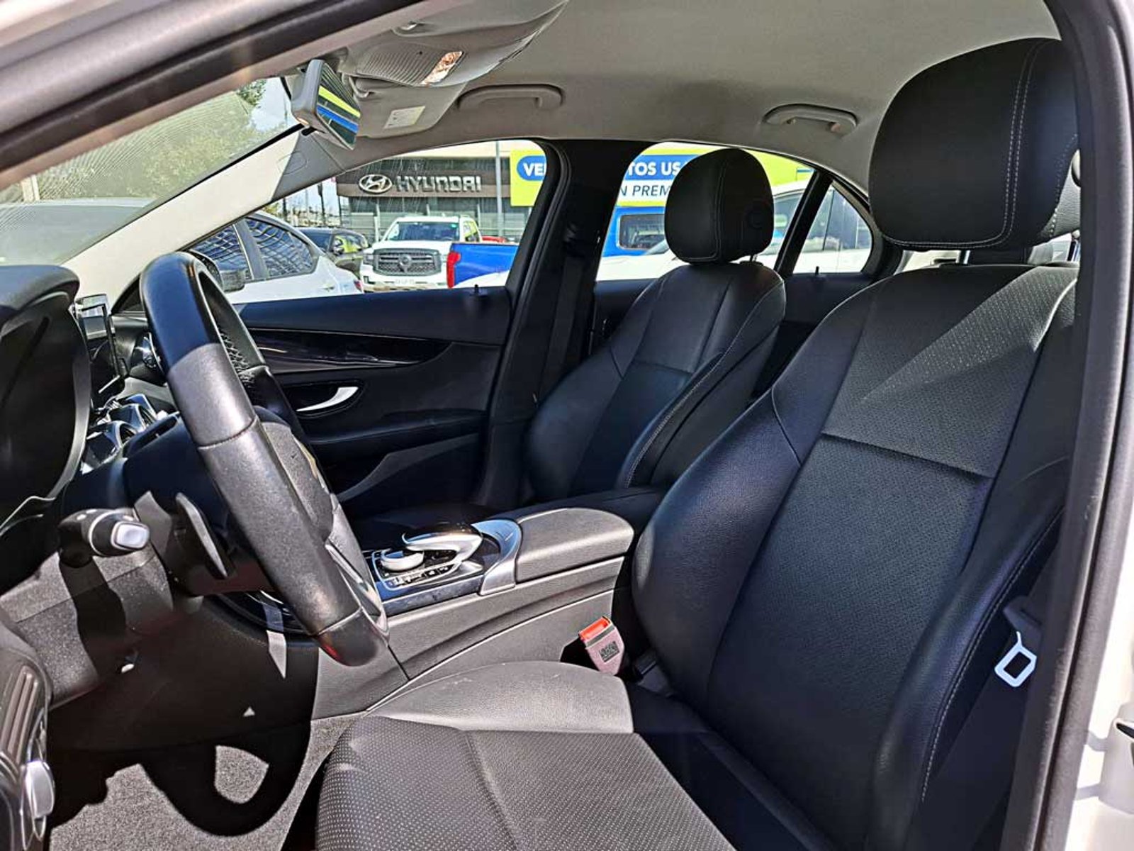 Mercedes-Benz C 300 C 300E 2.0 AT 2021 - Imagen 13 de 20