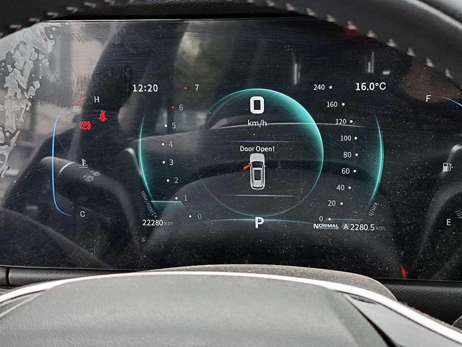 DFSK SUV 600 (IN) 1.5 T LUXURY AT 2024 - Imagen 12 de 20