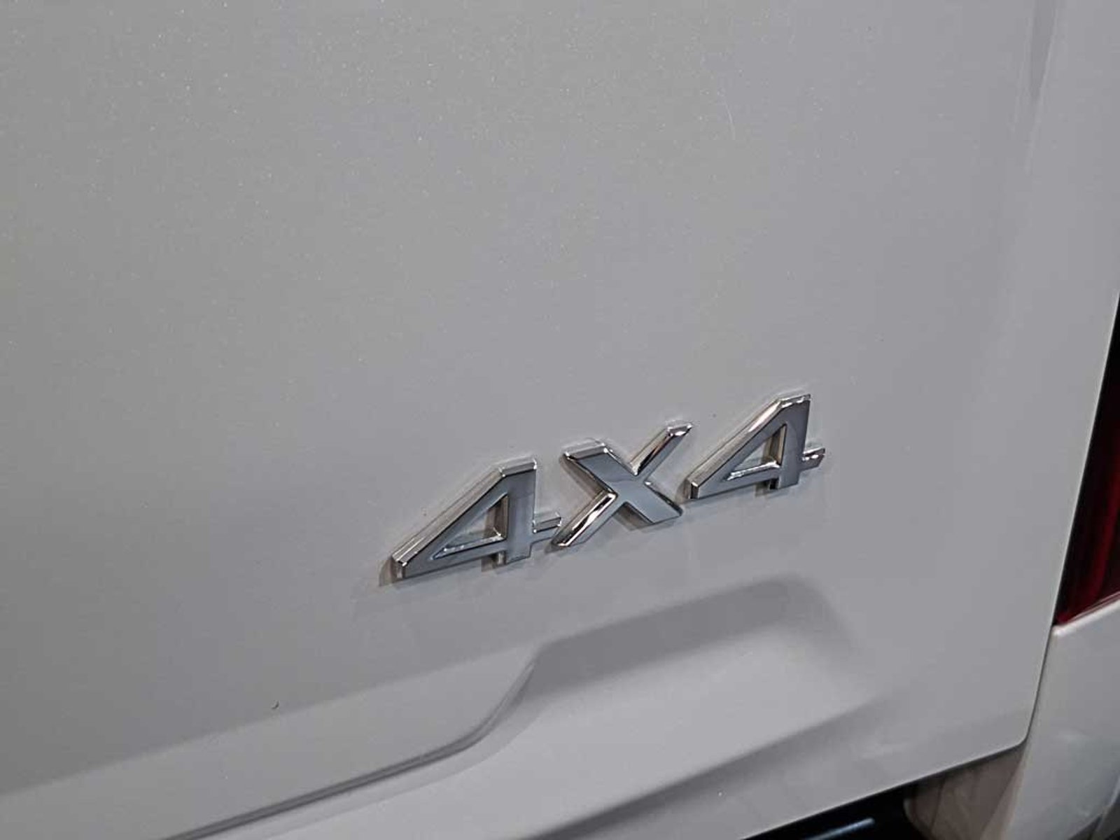 MAZDA BT-50 (IN) 3.0 DC HIGH PLUS AT 4X4 DIESEL 2026 - Imagen 9 de 20