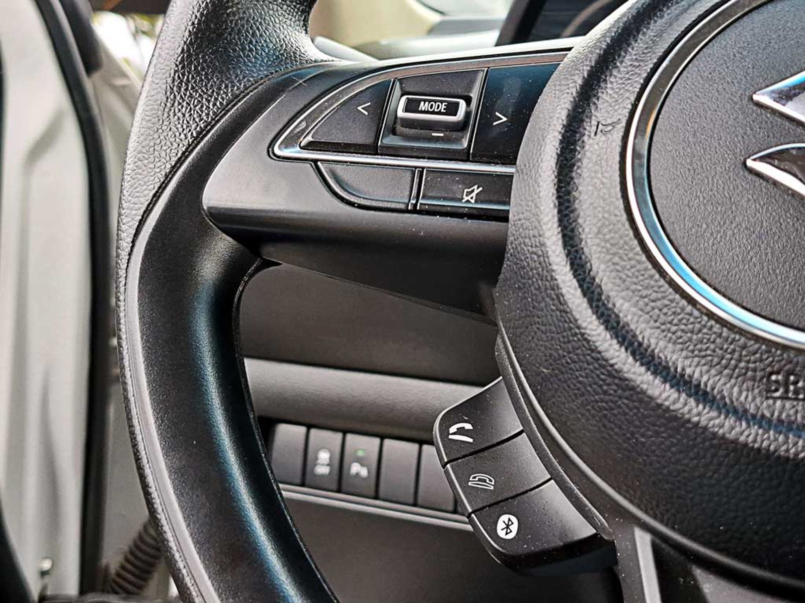 Suzuki DZIRE 1.2 GL SPORT MT 2024 - Imagen 16 de 20