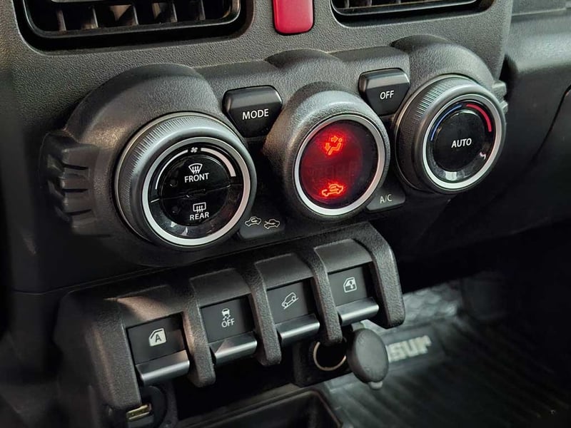 Suzuki JIMNY 1.5 GLX MT 4X4 2024 - Imagen 19 de 20