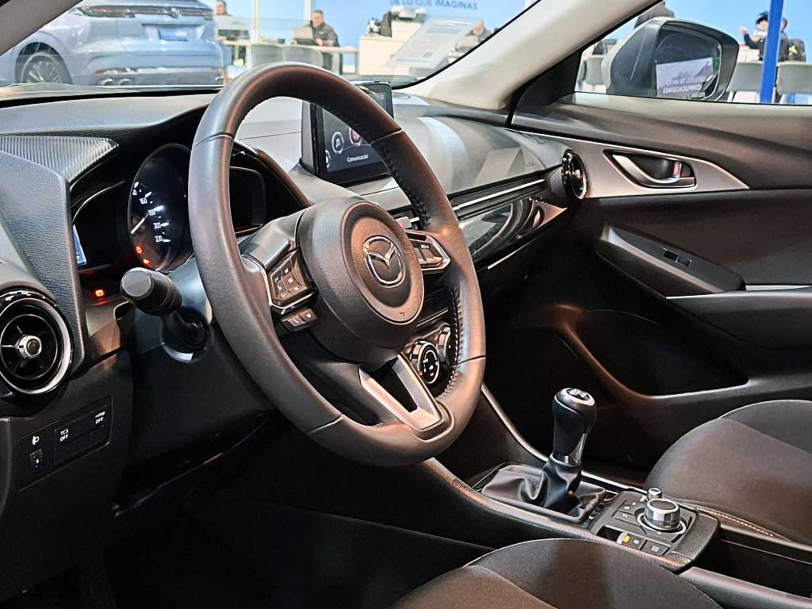 MAZDA CX-3 2.0 CORE MT 2025 - Imagen 13 de 20