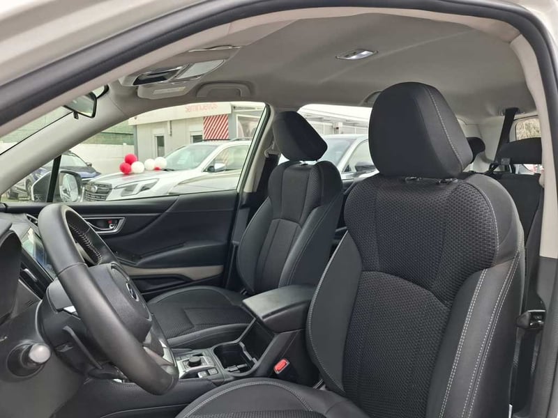 Subaru FORESTER 2.0 CVT XS 2025 - Imagen 15 de 20