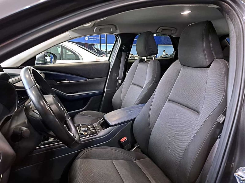 Mazda CX-30 2.0 CORE AT 2024 - Imagen 13 de 20